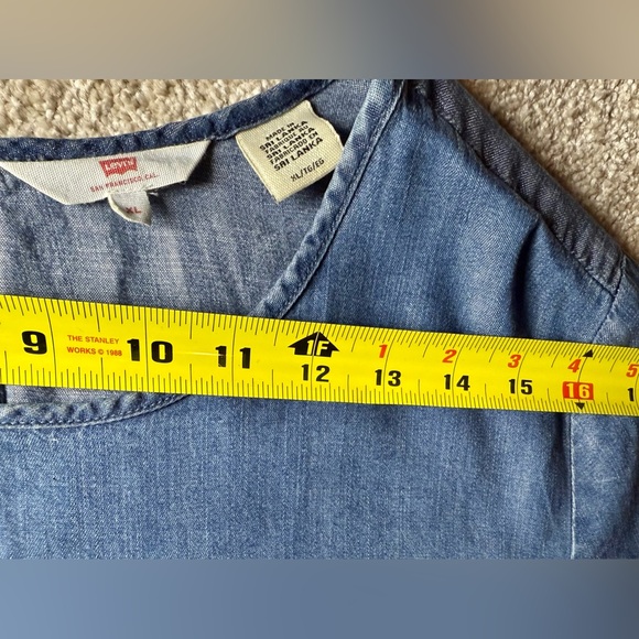 Levi’s t-shirt - Picture 4 of 5